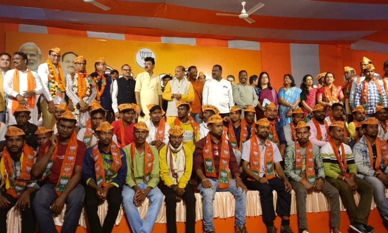 ଦୀର୍ଘ୍ ୩୩ ବର୍ଷର ବନବାସ ପରେ ବିଚାର ପରିବାରକୁ ଫେରିଲେ ଡଃ. ପ୍ରମୋଦ ରଥ