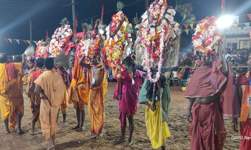 ପ୍ରଥମ ବାର୍ଷିକ ତ୍ରି ଶମ୍ଭୁ ଦଣ୍ଡର ମହାମିଳନ ସମାରୋହ ଉଦଯାପିତ : ଶତାଧିକ ଭକ୍ତଙ୍କ ସମାଗମ