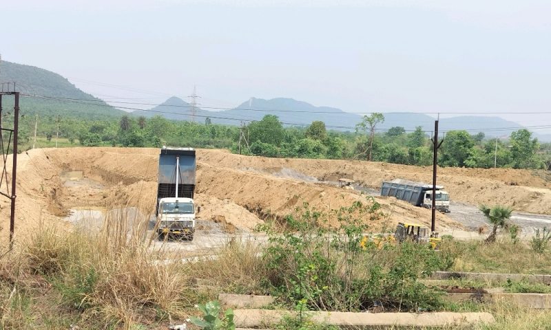 ଝାରସୁଗୁଡ଼ା ର ଡମ୍ପିଂ ୟାର୍ଡ ପାଲଟିଛି ରେଙ୍ଗାଲି