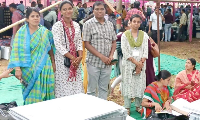 ବୁଥ୍ ମୁହାଁ ପୋଲିଂ କର୍ମଚାରୀ :ଦ୍ୱିତୀୟ  ପର୍ଯ୍ୟାୟ ନିର୍ବାଚନ ଲାଗି ପୋଲିଂ କର୍ମଚାରୀ ପ୍ରସ୍ତୁତ, ପ୍ରଶାସନ ପକ୍ଷରୁ ବ୍ୟାପକ ବ୍ୟବସ୍ଥା