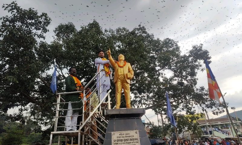 ଲକ୍ଷ୍ମୀପୁର ବିଧାୟକ ଙ୍କୁ ସମ୍ବର୍ଦ୍ଧନା