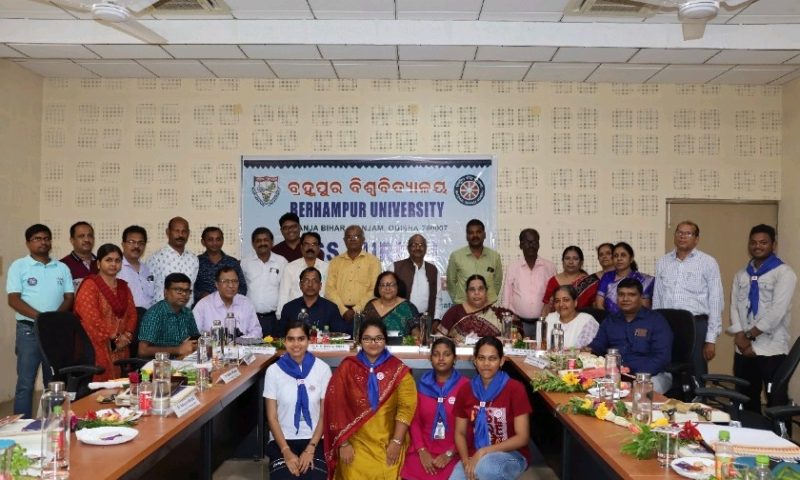 ବ୍ରହ୍ମପୁର ବିଶ୍ବବିଦ୍ୟାଳୟରେ ଜାତୀୟ ସେବା ଯୋଜନା କାର୍ଯ୍ୟକ୍ରମକୁ ବ୍ୟାପକ ଓ ଲୋକାଭିମୂଖୀ କରିବା ପାଇଁ ଏନଏସଏସ ବ୍ୟୁରୋ ପରାମର୍ଶଦାତା କମିଟିର ବୈଠକରେ ଯୋଜନା ପ୍ରସ୍ତୁତ