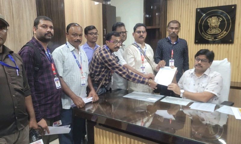 ଏସୟୁଜେ ପକ୍ଷରୁ ମୁଖ୍ଯମନ୍ତ୍ରୀଙ୍କ ଉଦ୍ଦେଶ୍ଯରେ ୭ ଦଫା ଦାବିପତ୍ର ପ୍ରଦାନ
