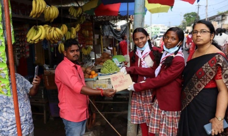 ବିକାଶ ଆବାସିକ ବିଦ୍ୟାଳୟ ତରଫରୁ ଭବାନୀପାଟଣା ସହରରେ ପ୍ଲାଷ୍ଟିକ ବର୍ଜନ ଶୋଭାଯାତ୍ରା