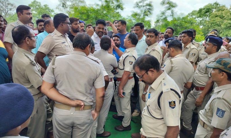 ଶ୍ୟାମ ମେଟାଲିକ୍ସ ର ଜଣ ଶୁଣାଣି କୁ ଅଧିକାଂଶ ଙ୍କ ବିରୋଧ ଓ କିଛି ଲୋକଙ୍କ ସର୍ତ୍ତ ମୂଳକ ସମର୍ଥନ।