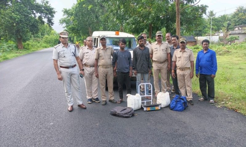 ଗଞ୍ଜେଇ ଜବତ, ଦୁଇ ବଙ୍ଗୀୟ ବେପାରୀ ଗିରଫ