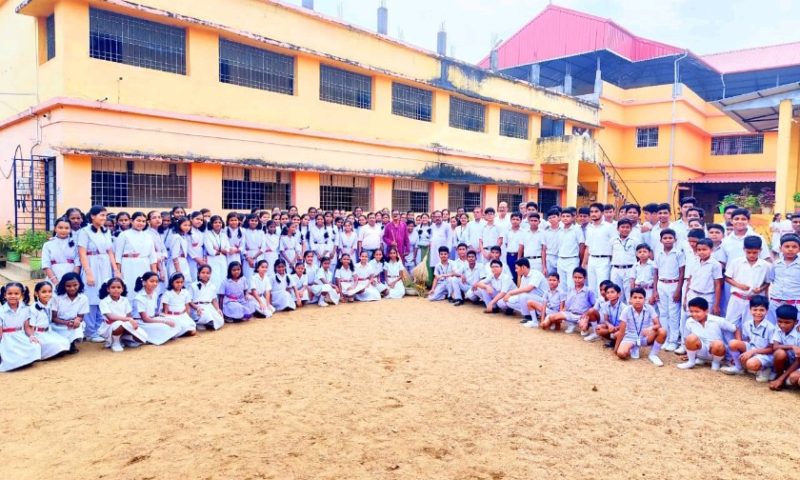 ସରସ୍ବତୀ ଵିଦ୍ୟା ମନ୍ଦିରରେ ସ୍ଵଭାଵ କବି ଗଙ୍ଗାଧର ମେହେର ଶ୍ରାଦ୍ଧ ଶତବର୍ଷିକୀ ଓ ପୁରସ୍କାର ବିତରଣ