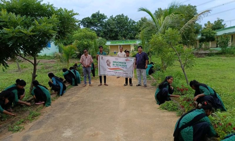 କୁଟୁରାଚୁଆଁ କନିଷ୍ଠ କଲେଜ ରେ ସ୍ବଚ୍ଛତା ହିଁ ସେବା କାର୍ଯ୍ୟକ୍ରମ ଅନୁଷ୍ଠିତ