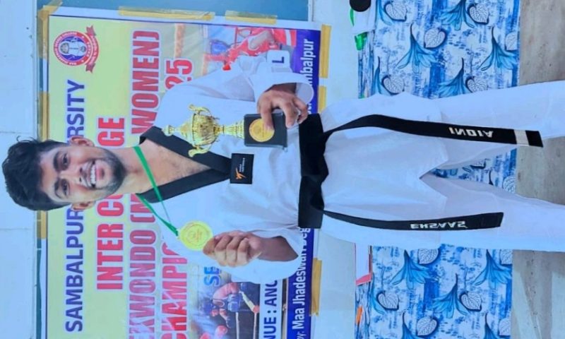 ଆନ୍ତଃ ମହାବିଦ୍ୟାଳୟ ତାଇକଣ୍ଡୋ ପ୍ରତିଯୋଗୀତା ରେ ସ୍ଵର୍ଣ୍ଣ ପଦକ ଜିତିଲେ ରାଣିପୁର ଗାଁ ର ଯୁବ କ୍ରୀଡ଼ାବିତ ଏହେସାସ ହୋତା