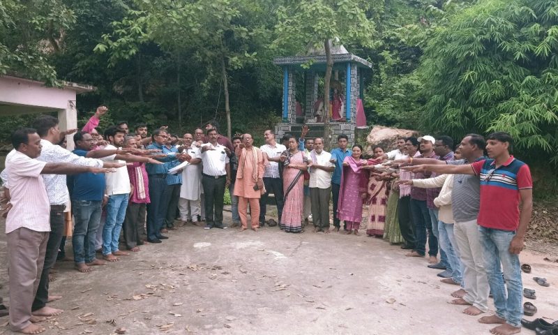 ଲଖନପୁର ବ୍ଲକ ନାଗରିକ ପରିଷଦ ସାଧାରଣ ବୈଠକ  ବର୍ଯ୍ୟ ପାଉଁଶ ଗୁଣ୍ଡ ପରିବହନ ବନ୍ଦ ନ ହେଲେ ଆନ୍ଦୋଳନ ନିଷ୍ପତ୍ତି