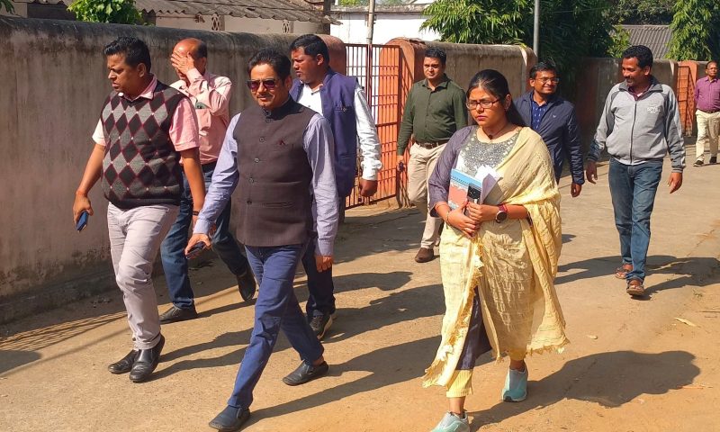 ରାଜ୍ୟ ଗ୍ରାମ୍ୟ ଉନ୍ନୟନ ଓ ପଞ୍ଚାୟତିରାଜ ବିଭାଗ ନିର୍ଦ୍ଦେଶକ ଙ୍କ ଜମନକିରା ବ୍ଲକ ଅଞ୍ଚଳ ପରିଦର୍ଶନ