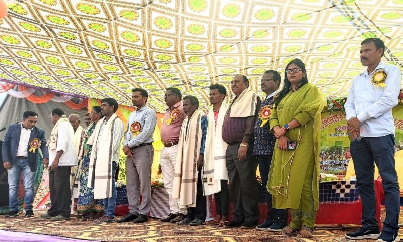 ଷଣ୍ଢପଥର ଉଚ୍ଚ ମାଧ୍ୟମିକ ବିଦ୍ୟାଳୟର ବାର୍ଷିକ ମହୋତ୍ସବ ଅନୁଷ୍ଠିତ; ପ୍ରତିବନ୍ଧକ ସତ୍ତ୍ୱେ ଆଗକୁ ବଢ଼ିଲେ ହିଁ ସଫଳତା ମିଳେ….ଉପ-ଜିଲ୍ଲାପାଳ ଗୌରବମୟ ପ୍ରଧାନ
