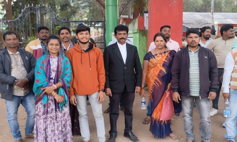 କୋର୍ଟ ଙ୍କ ନିର୍ଦେଶ ପରେ ସଖି ଗୃହ ରୁ ମୁକୁଳିଲେ ପ୍ରେମିକା…ଚର୍ଚ୍ଚା ରେ ରହିଥିଲା ଆଲୋମଣ୍ଡା ଗାଁ ର ପ୍ରେମ ବିବାହ।