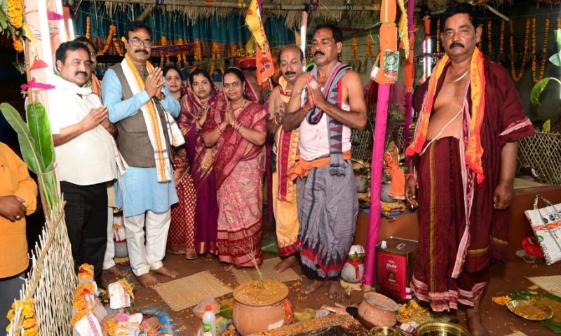 ହନୁମାନ ଜିଉଙ୍କ ବିଗ୍ରହ ଏବଂ ମନ୍ଦିର ପ୍ରତିଷ୍ଠା ମହୋତ୍ସବ ଉଦଯାପିତ : ହଜାର ହଜାର ଭକ୍ତଙ୍କ ସମାଗମ