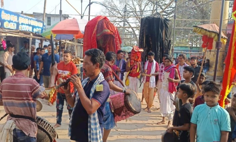 ବୀରମହାରାଜପୁର ଚମ୍ପାମାଳ ଗ୍ରାମ ମା ମଙ୍ଗଳାଙ୍କ ଚଇତି ପର୍ବ ମଙ୍ଗଳବାର ଠାରୁ ଆରମ୍ଭ