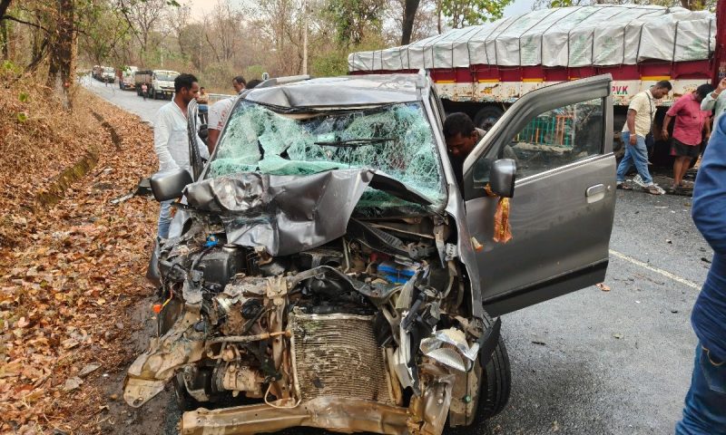 ଆମପାଣି ଘାଟି ରେ କାର ଓ ଟ୍ରକ ମଧ୍ୟରେ ଧକ୍କା, ଜଣେ ଗୁରୁତର।