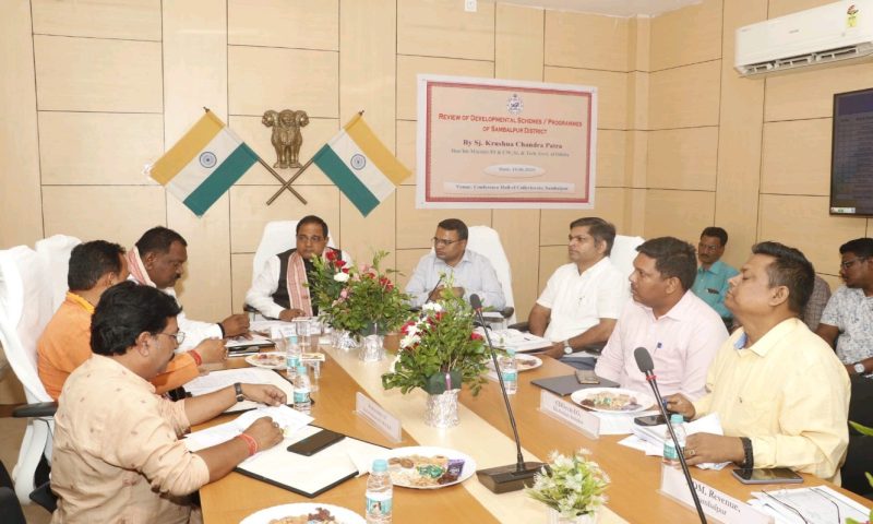 ଖାଦ୍ୟ ଯୋଗାଣ ଓ ଖାଉଟି କଲ୍ୟାଣ , ବିଜ୍ଞାନ ଓ ପ୍ରଯୁକ୍ତି ବିଭାଗ ମନ୍ତ୍ରୀଙ୍କ ଦ୍ୱାରା  ବିକାଶ ମୂଳକ କାର୍ଯ୍ୟର ସମୀକ୍ଷା: କାର୍ଯ୍ୟର ତ୍ୱରାନ୍ୱିତ ପାଇଁ ନିର୍ଦ୍ଦେଶ